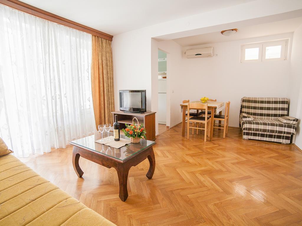 Apartments Ivan Petrovac Pokoj fotografie